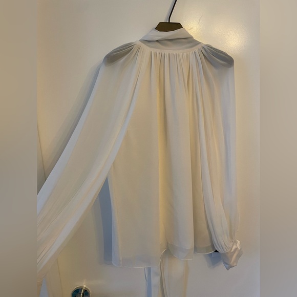 White silk blouse - Picture 5 of 6